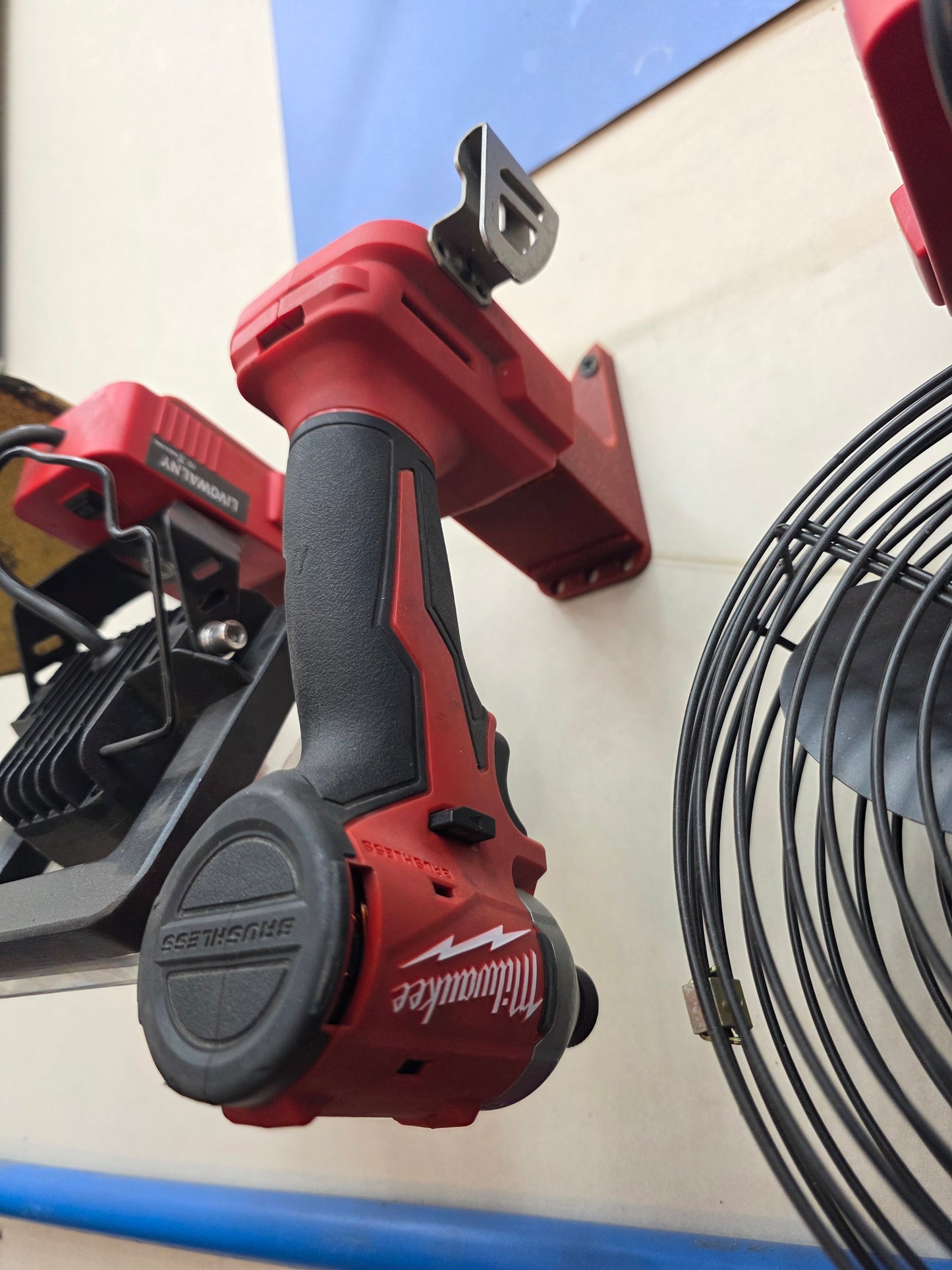 Milwaukee tool wall mount M18